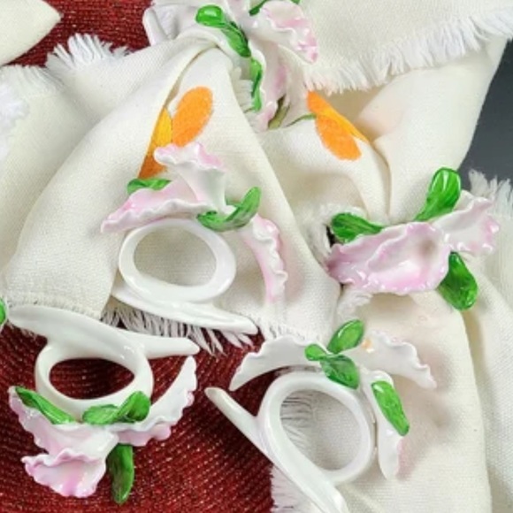 New Napkins ring holder hand - Picture 8 of 10